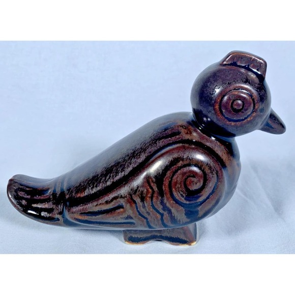 Vintage Dark Brown Ceramic Bird Figurine Folk Art 7-1/4 in X 5-1/4 in - Picture 4 of 7